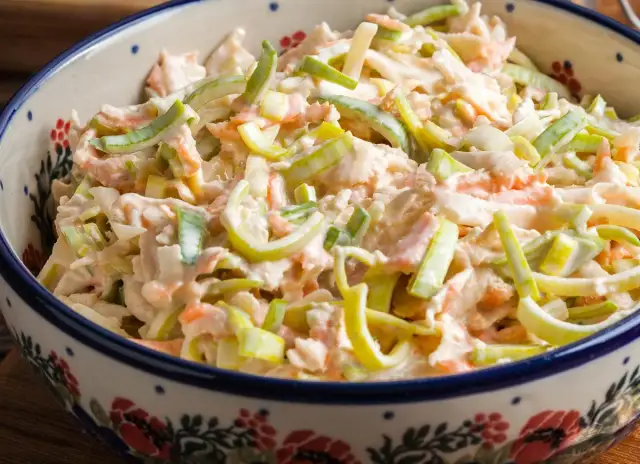 Jak zrobić sałatkę z porów - łatwy przepis na smaczną przekąskę