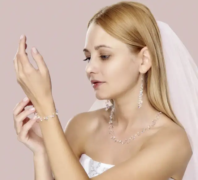 Jaki naszyjnik do sukni ślubnej? 7 kluczowych porad dla panny młodej