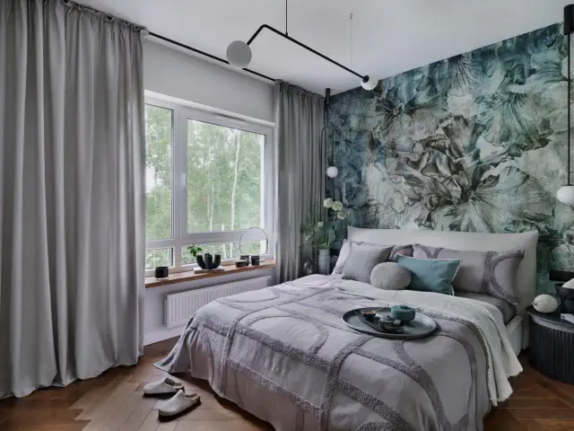 Ściana za łóżkiem: Jak urządzić sypialnię marzeń? Trendy i porady