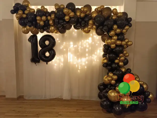 Jak zrobić ściankę do zdjęć na 18? Efekt WOW taniej!