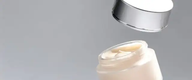 Znane francuskie marki kosmetyków: wybierz najlepsze dla siebie