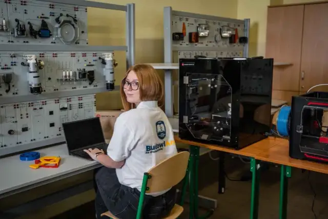 Ile kosztuje druk 3D? Oszacuj koszt i znajdź oszczędności!