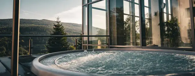 Jak korzystać z jacuzzi w hotelu – uniknij błędów i ciesz się relaksem