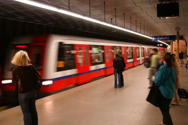 Metro: Ile kosztuje 1 km? Miliardy za inwestycje w Polsce