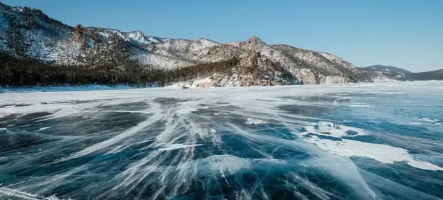 Jezioro Bajkał: Najgłębsze na świecie. Co skrywa syberyjski gigant?