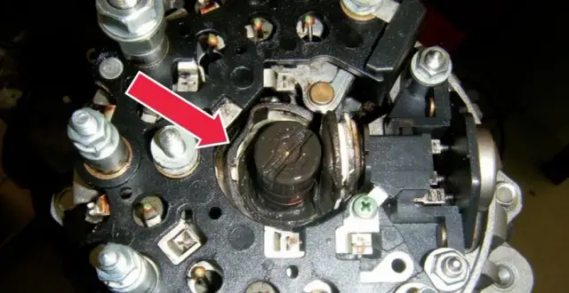 Jak skutecznie i bezpiecznie umyć alternator z oleju bez ryzyka uszkodzenia