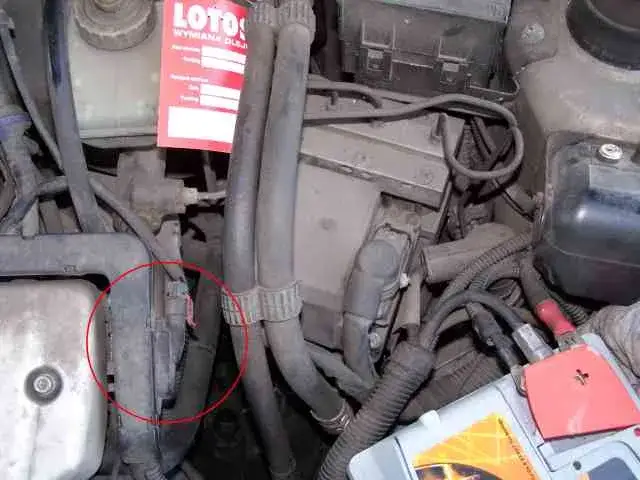 Jak sprawdzić zawór par paliwa i uniknąć problemów z silnikiem