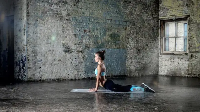 Pilates: Odkryj sekrety silnego ciała i spokoju umysłu.