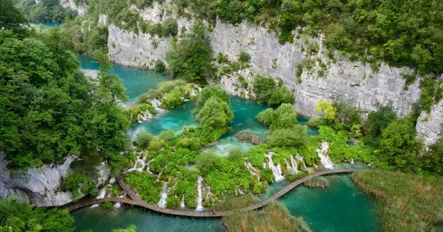 Jezioro Pitwickie: Odkryj piękno i tajemnice chorwackiego skarbu