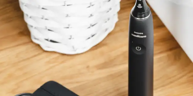 Philips Sonicare: Jak wybrać idealną szczoteczkę? Poradnik eksperta