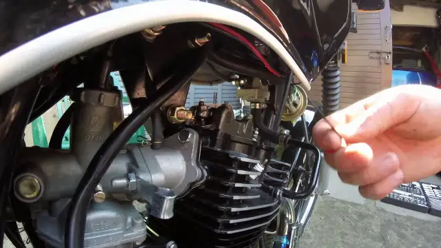 Jak ustawić zawory 4t 125 - uniknij problemów z silnikiem skuterowym