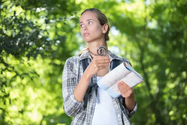 Jak nie zgubić się w lesie? Najlepsze aplikacje i porady eksperta
