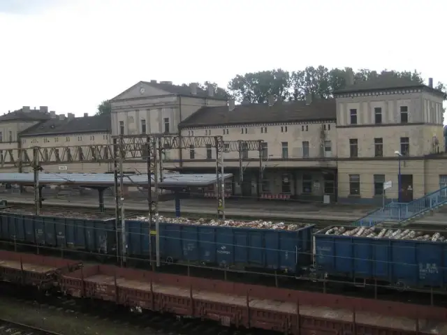 Krzyż Wielkopolski: Więcej niż stacja! Odkryj skarby regionu