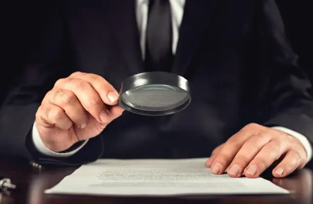 Jak napisać zeznanie świadka - uniknij najczęstszych błędów i pułapek