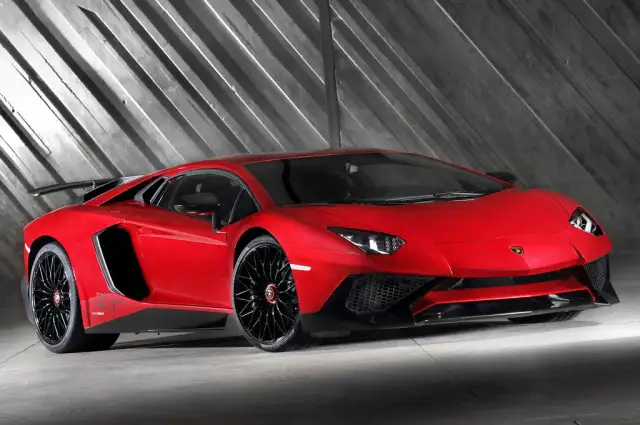 Ile koni ma lamborghini? Poznaj moc i osiągi różnych modeli