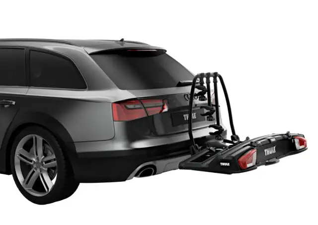 Thule VeloSpace XT na hak: Narty bezpiecznie i wygodnie. Sprawdź!