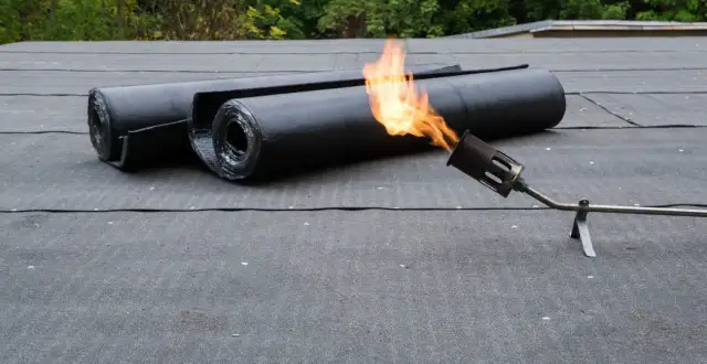 Co na płaski dach? Najlepsze materiały, które zaoszczędzą Twój czas