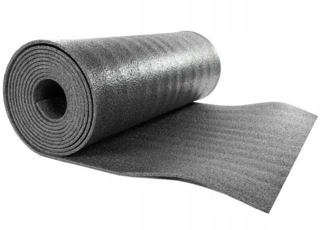 Gąbka pod panele podłogowe – właściwości, zalety i najlepsze zastosowania