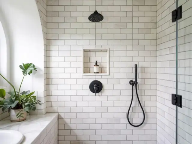 Jaka fuga pod prysznic - wybierz najlepszą, uniknij problemów z wilgocią
