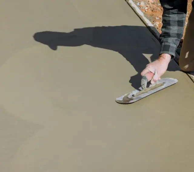 Ile worków wylewki na 1m2? Oblicz dokładnie i uniknij strat