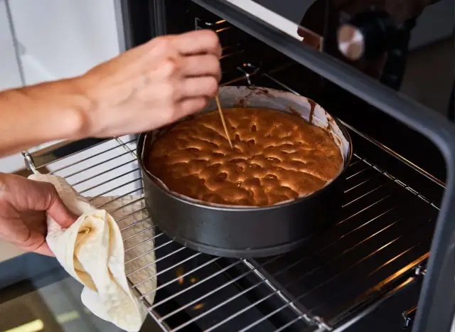 Ile prądu rzeczywiście pobiera piekarnik? Zaskakujące wyliczenia i koszty