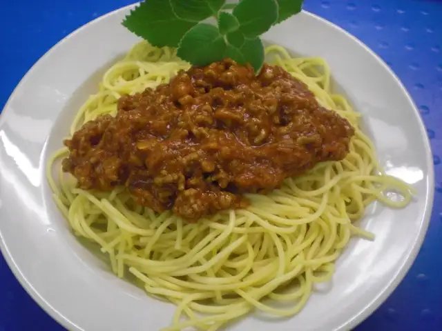 Nudeln mit Hackfleischsoße: Das beste Familienrezept (einfach!)