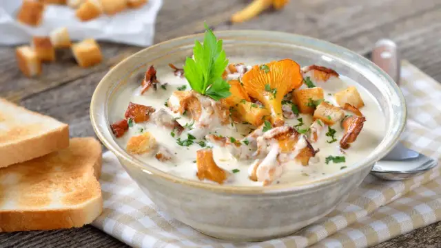 Jak zrobić zupę z kurek, aby zachwycić smakiem i aromatem