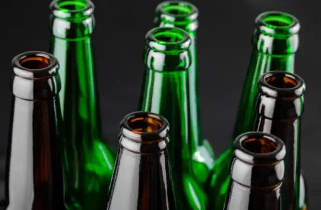 Ile kosztuje kaucja za butelkę po piwie? Sprawdź najnowsze zmiany!