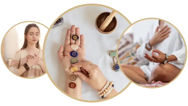 Kobieta medytuje, dotykając serca. Na dłoni ma kamienie z symbolami czakr, które pomagają jak otworzyć czakrę serca.