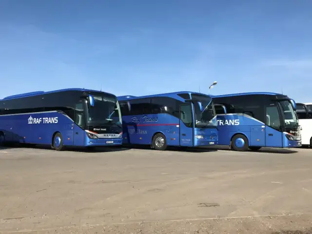 Ile kosztuje wynajem autokaru na wesele? Sprawdź, co wpływa na cenę