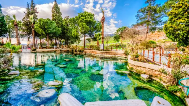 Odkryj atrakcje w Turcji: Najlepsze miejsca do zwiedzania i odkrywania