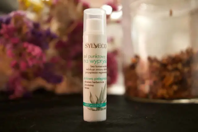 Wycisnęłaś pryszcza? Co dalej? Plan ratunkowy dla skóry!