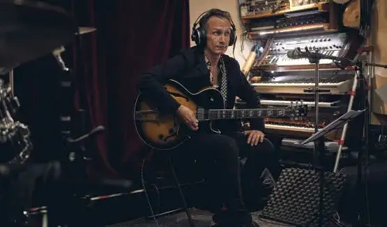 Muzyka elektroniczna Jean Michel Jarre: Jego wpływ i nadchodzące koncerty