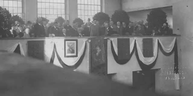 Narodowa Demokracja: Dlaczego to prawica? Klucz do zrozumienia endecji.