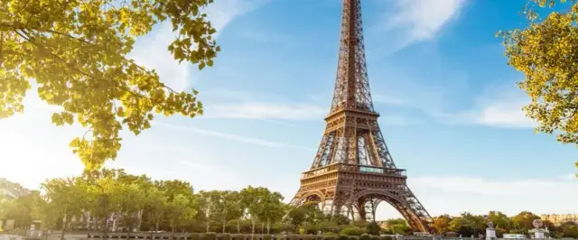 Syndrom Paryski: Rozczarowanie czy Koszmar? Jak Sobie Radzić?