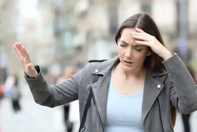 Alergia a mózg: Jak objawy neurologiczne (mgła, bóle głowy) wskazują na przyczynę?