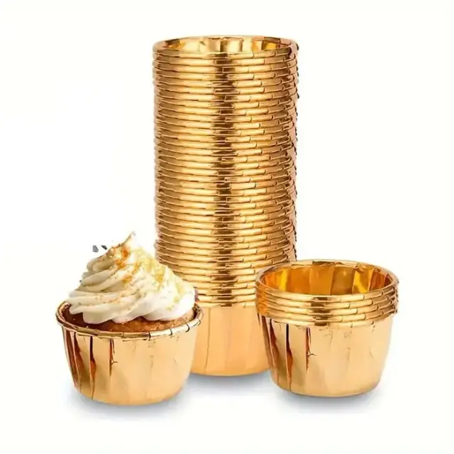 Czy muffinki podawać w papilotkach? Odkryj zalety i wady