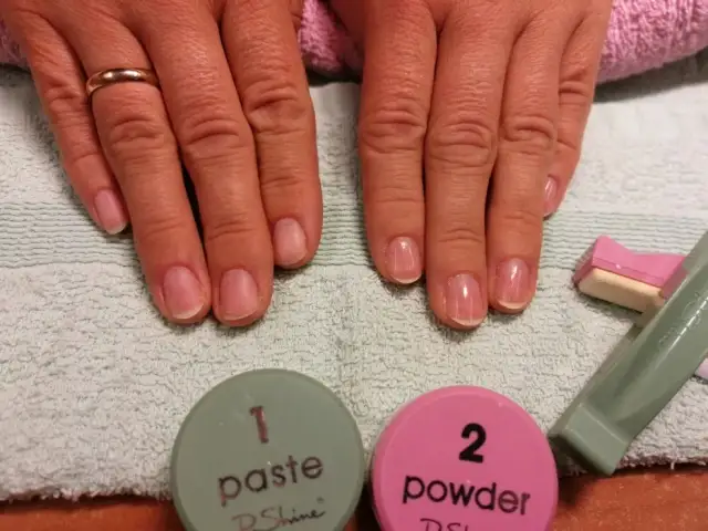 Czy manicure japoński niszczy paznokcie? Odkryj prawdę o jego wpływie