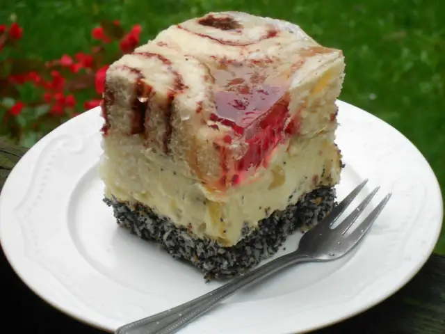 Przepis na ciasto rolada – pyszne i łatwe przepisy na każdą okazję