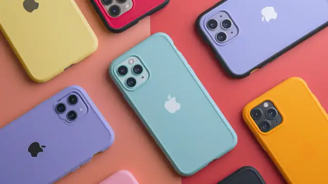 iPhone 11: top 5 etui, które uchronią Twój telefon. Oto ranking 2025