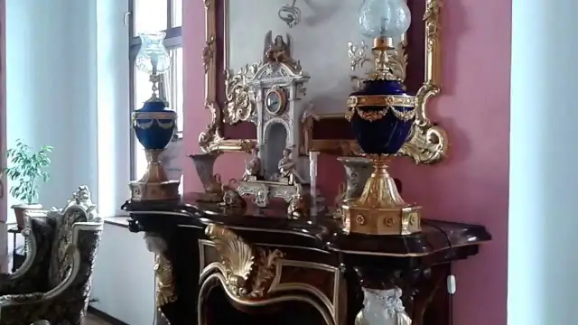 Kto jest obecnym właścicielem zamku w Pieszycach po Hajduku?