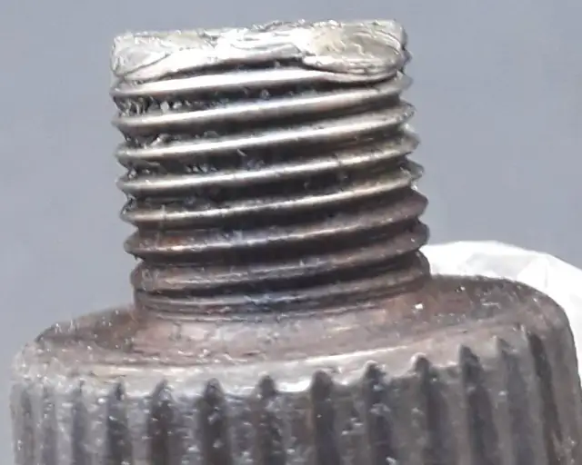 Jak naprawić gwint na śrubie: 5 skutecznych metod naprawy