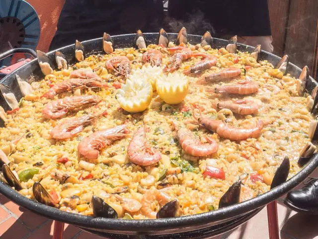 Gdzie kupić ryż do paelli? Sprawdź najlepsze oferty w Polsce