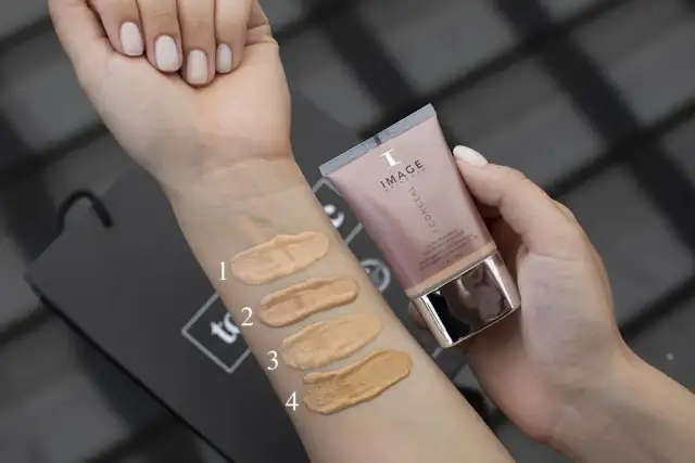 Podkład do cery trądzikowej: Krycie, które leczy i nie szkodzi skórze