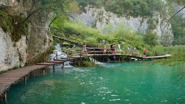 Jeziora Plitwickie: Ile czasu na zwiedzanie? Gotowe scenariusze