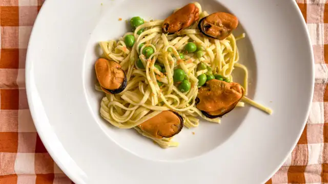 Pasta con mejillones estilo italiano: receta fácil y deliciosa para disfrutar