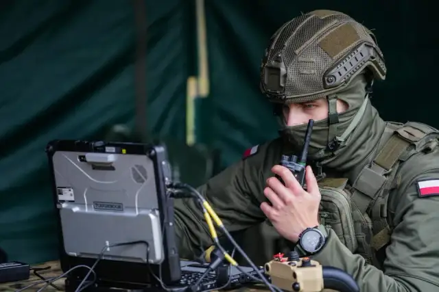 Ile lat trzeba służyć w wojsku po studiach wojskowych? Sprawdź to!