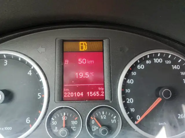Passat B6 1.9 TDI: Ile litrów baku? Zasięg, rezerwa, problemy