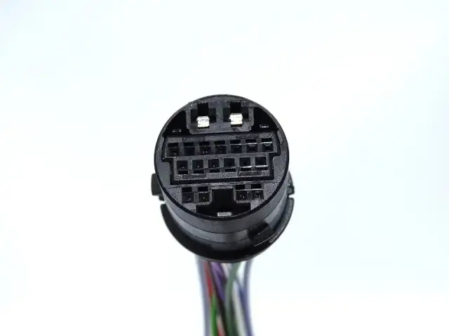 Problemy z wiązką elektryczną drzwi Opel Zafira B i ich rozwiązania