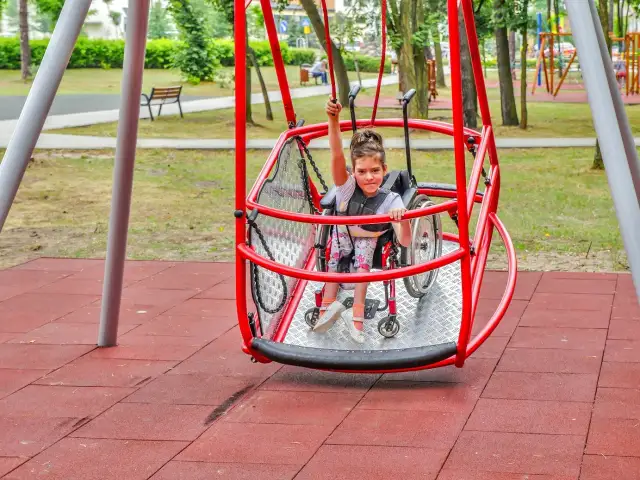 Dziecko niesłyszące: Odkryj świat zabaw wzrokiem, dotykiem, wibracją